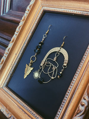 "Nyx F" Earrings - Obsidian