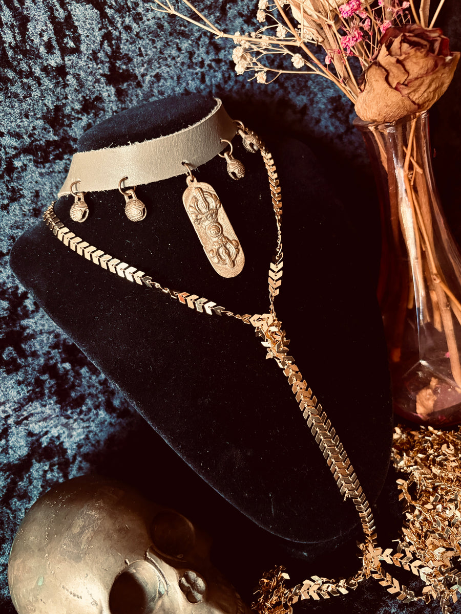 The Wildspark Choker (Khaki Green)